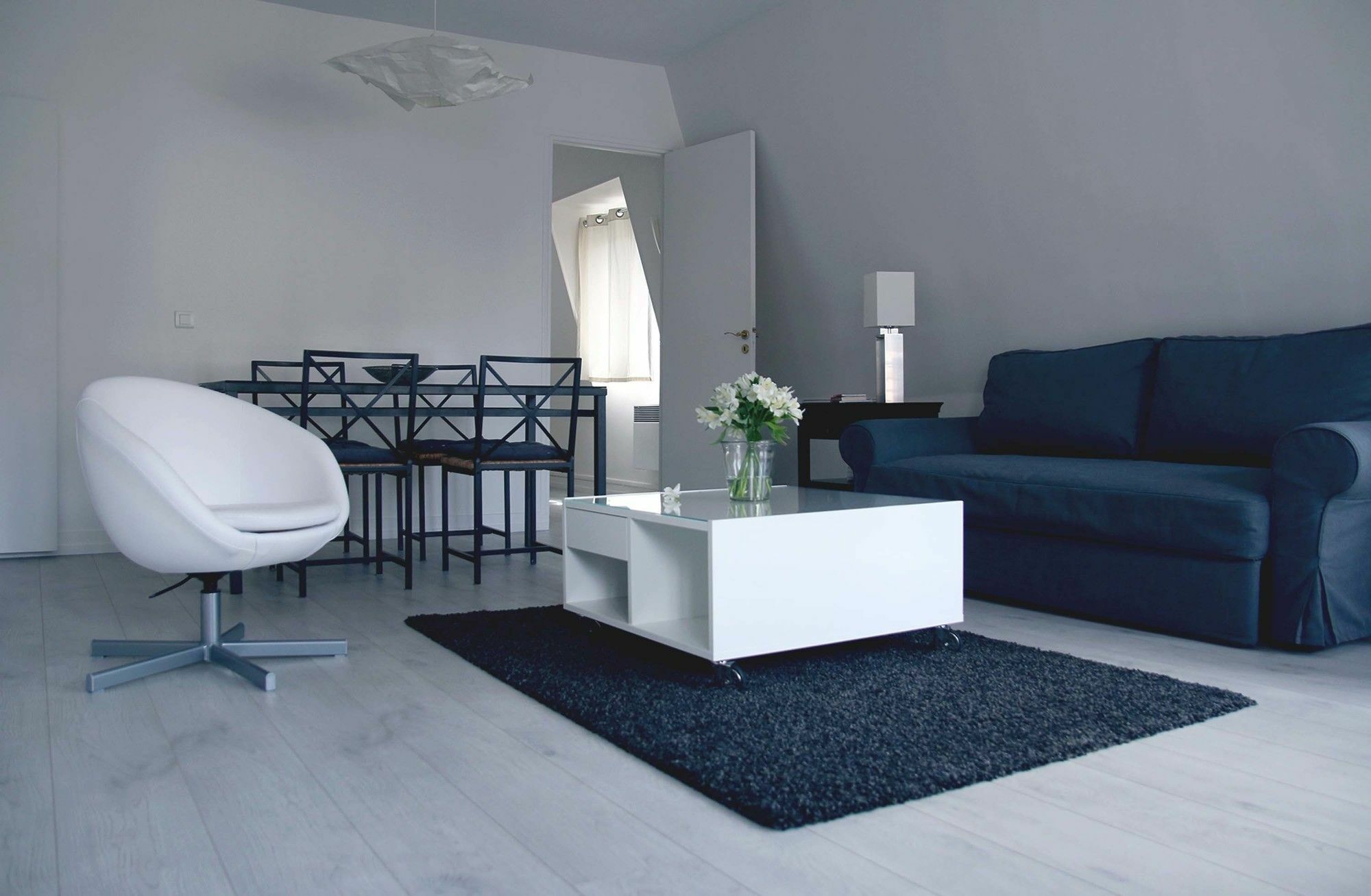 Rue De Ponthieu Central Furnished Apartment Paris Exterior photo